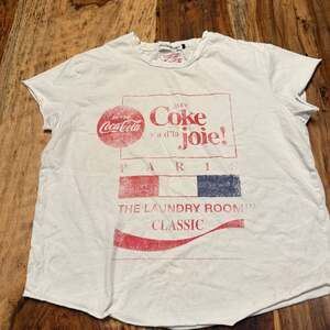 Women's The Laundry Room Diet Coke Social Club Crop Top